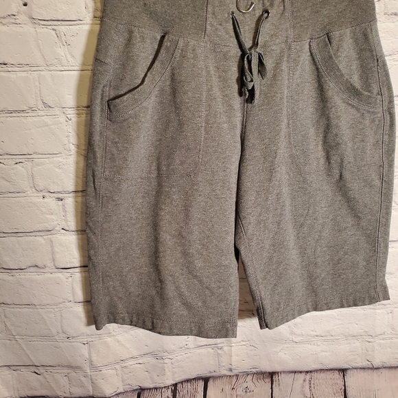 Tek Gear Gray Bermuda Athletic Shorts - Picture 2 of 6